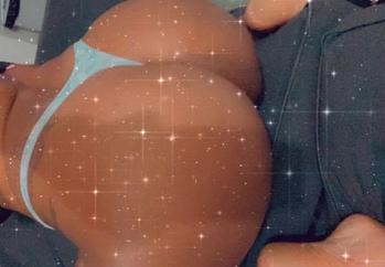 Sasha, 24  female escort, Chicago