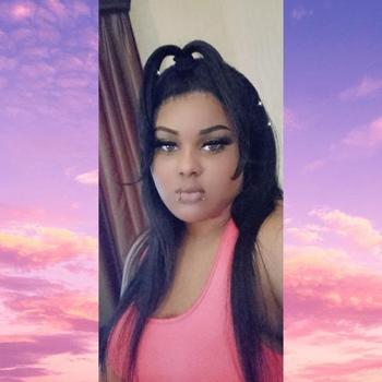 BOSSI, 21  female escort, Chicago