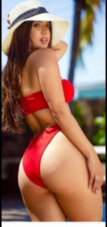 Andrea, 24  female escort, Chicago