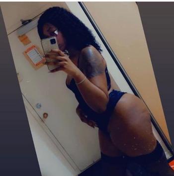  219-224-8367, 23  female escort, Chicago