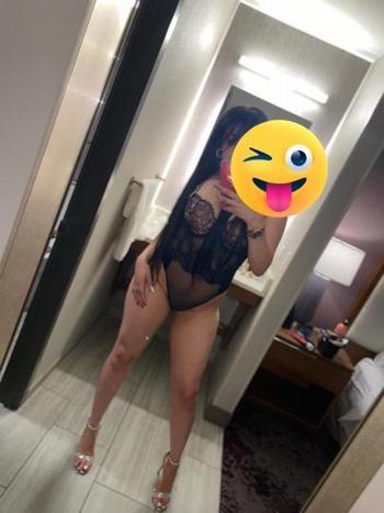 LIA, 24  female escort, Chicago