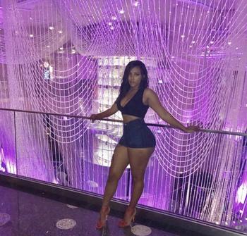 Briajade, 23 Mixed female escort, Chicago