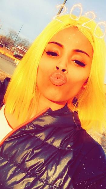 Wetness, 25 Mixed female escort, Chicago