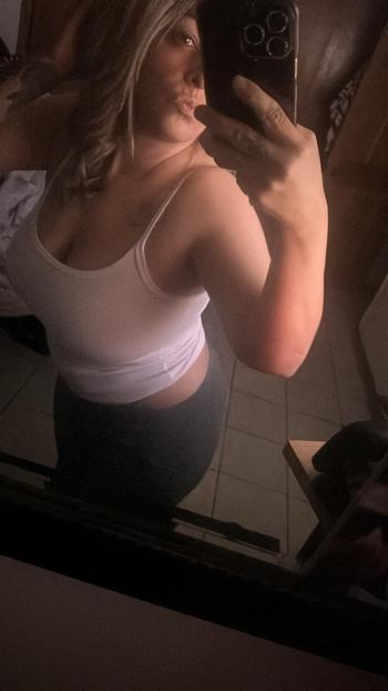 Luna, 34 Middle Eastern female escort, Chicago