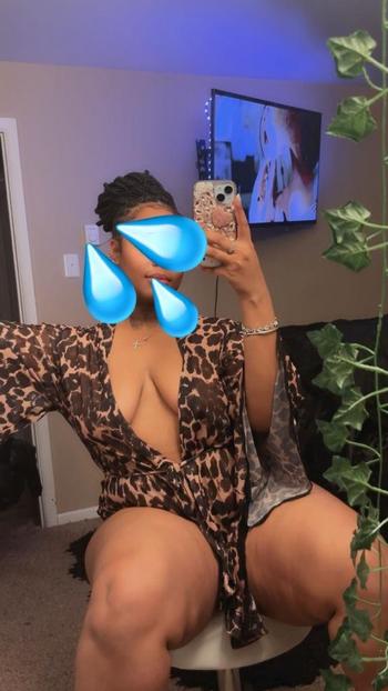 219-238-5739, 28  female escort, Chicago