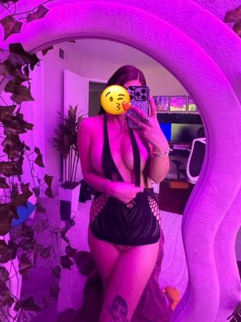 669-200-8550, 24  female escort, Chicago