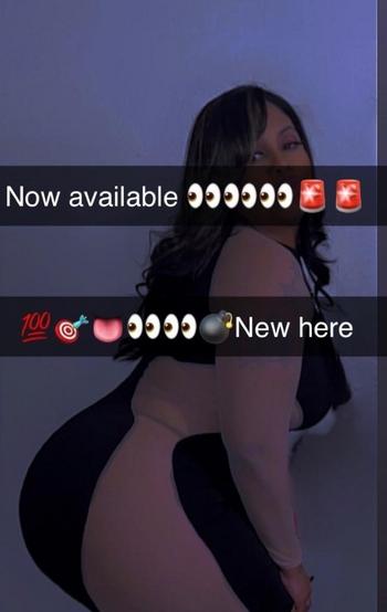 Jasmine, 28  female escort, Chicago