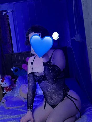 Valentina, 22  female escort, Chicago