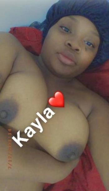 Kayla, 28  female escort, Chicago