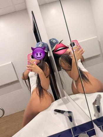Michel , 22  female escort, Chicago