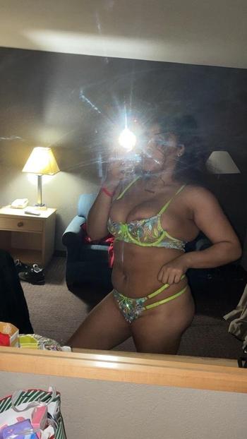 Syna Bunn, 23  female escort, Chicago