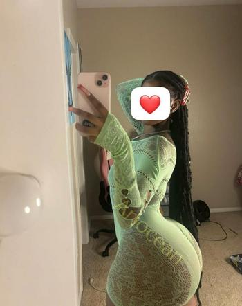 847-722-3268, 26  female escort, Chicago