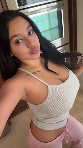 Nova , 25 Caucasian female escort, Chicago