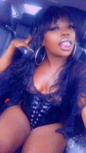 2242881978, female escort, Chicago