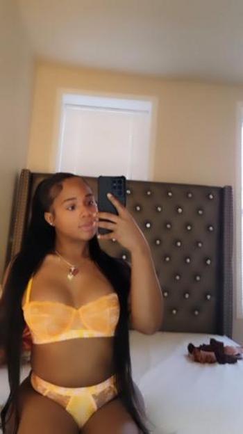 8723659857, female escort, Chicago