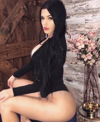 2243861392, female escort, Chicago