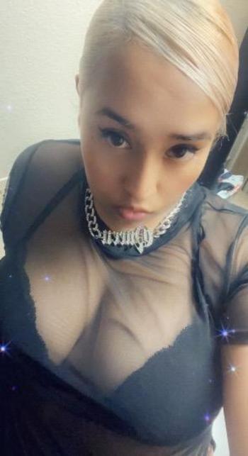 2244177998, female escort, Chicago