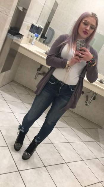 2242423977, female escort, Chicago